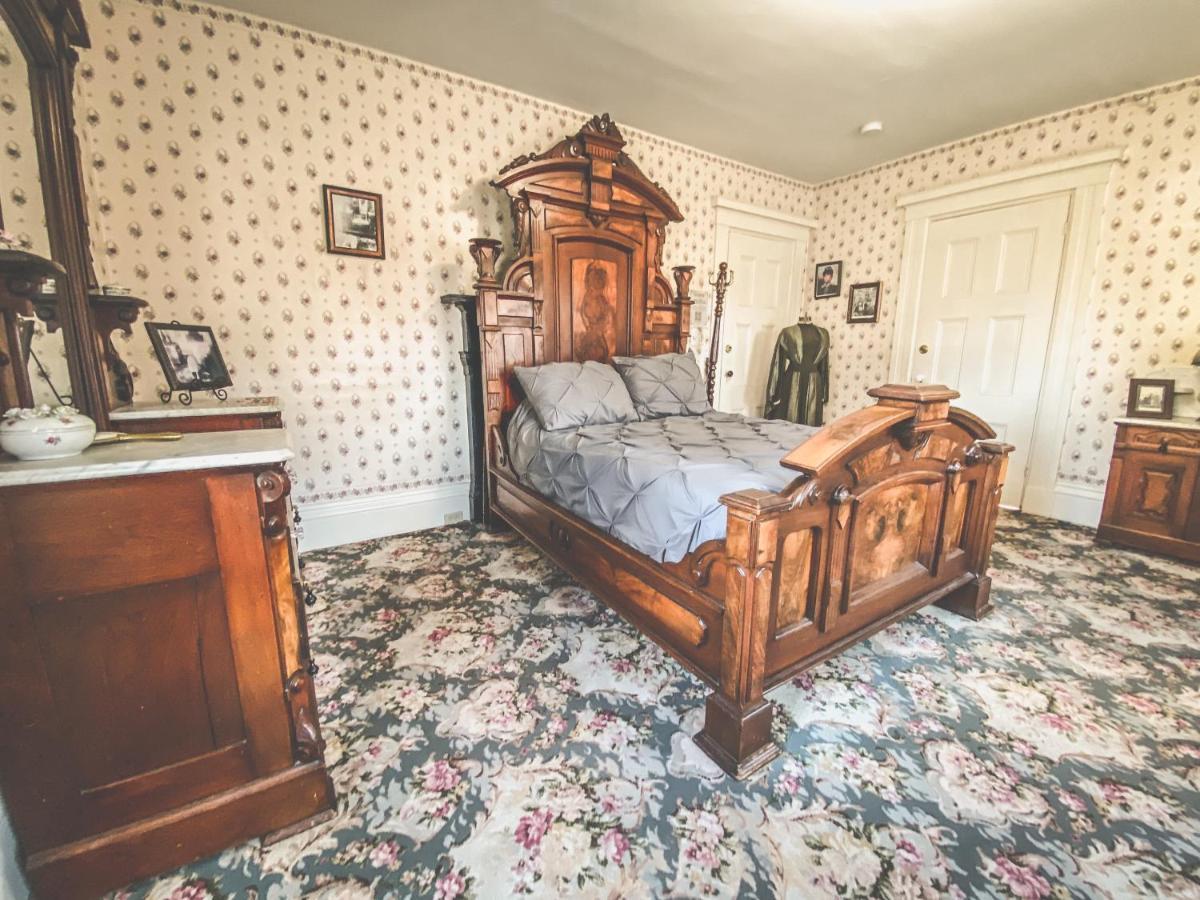 Bed and Breakfast Lizzie Borden House Fall River Exterior foto