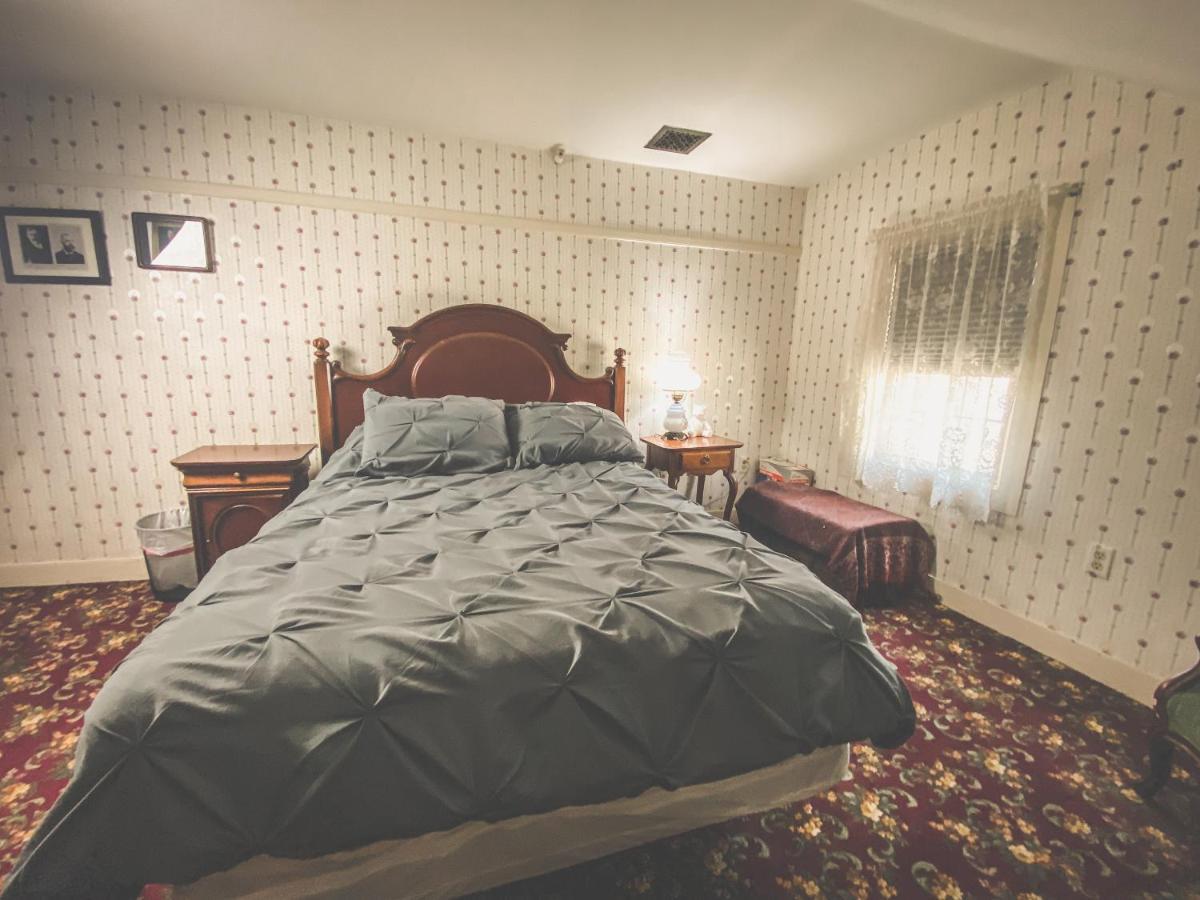 Bed and Breakfast Lizzie Borden House Fall River Exterior foto
