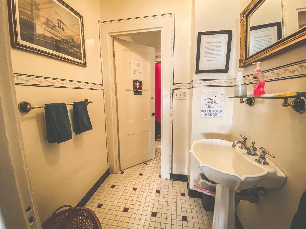 Bed and Breakfast Lizzie Borden House Fall River Exterior foto